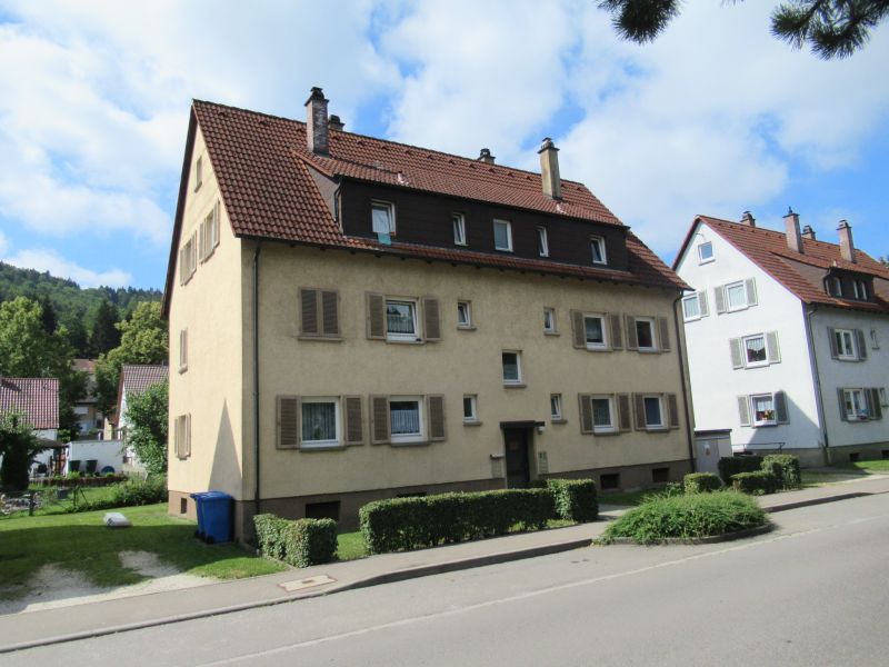 Nur mit Wohnberechtigungsschein: Ansprechende 3-Zimmer-Erdgeschosswohnung in Albstadt-Ebingen