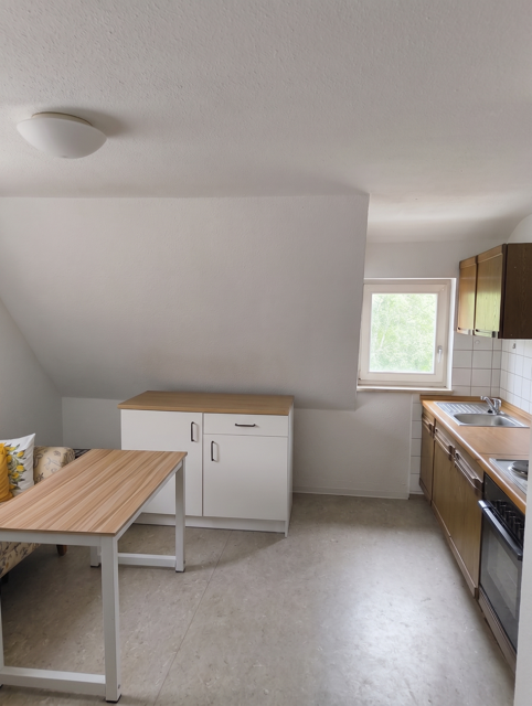 Wohnberechtigungsschein erforderlich! 2-Zimmer Dachgeschosswohnung in Albstadt-Ebingen - Photo 3