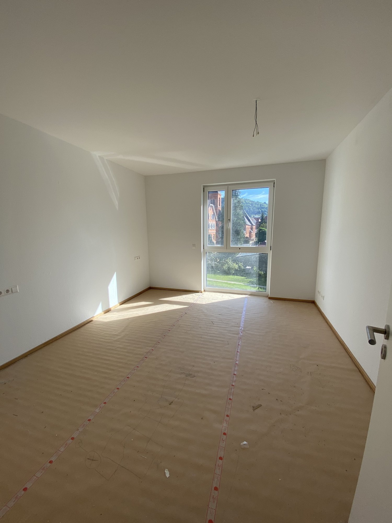 großzügiges Schlafzimmer