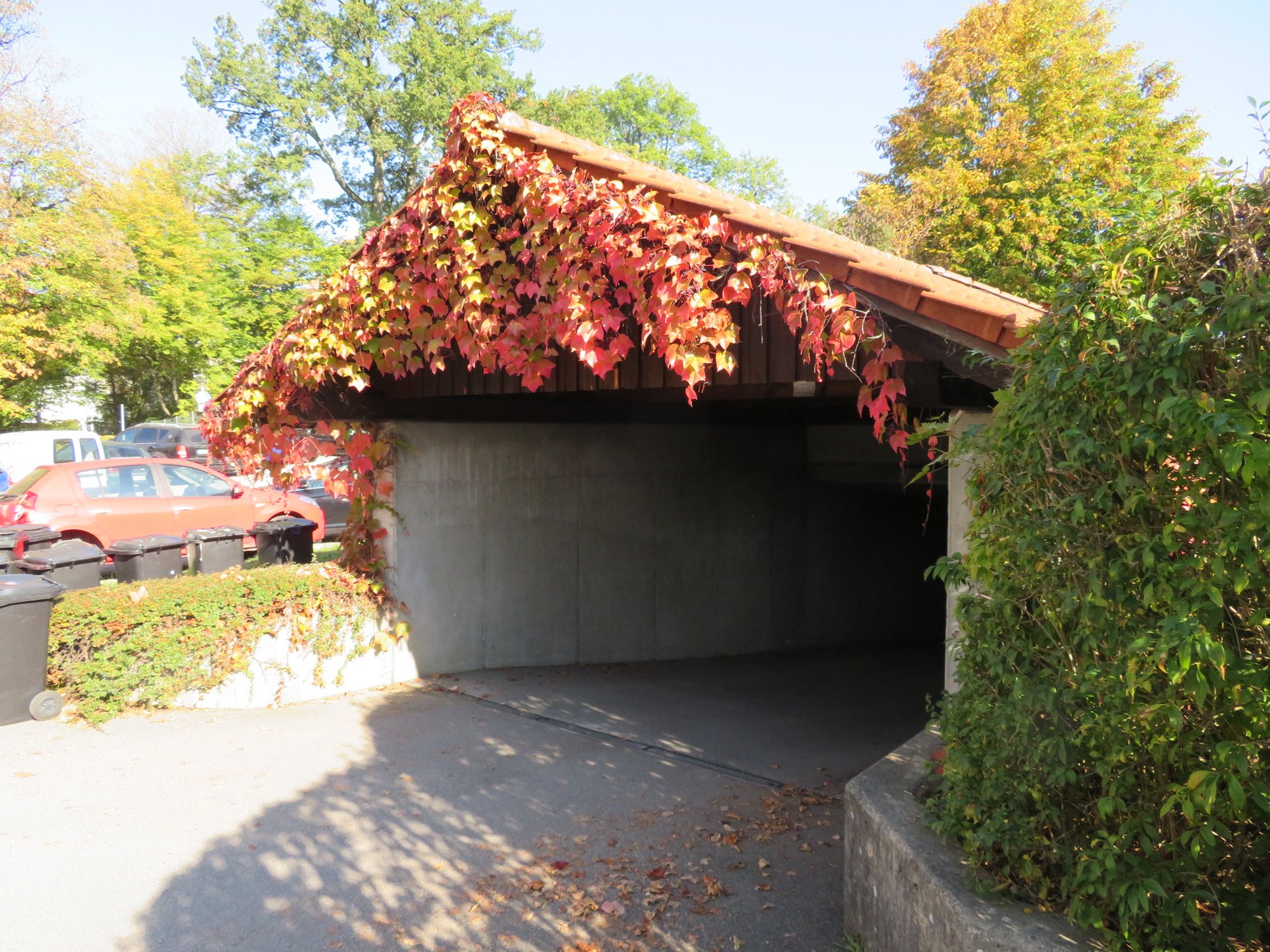 Abschließbarer Tiefgaragenstellplatz im Schloßgraben 12