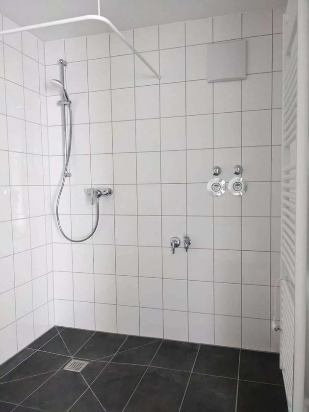 Bodenebene Dusche