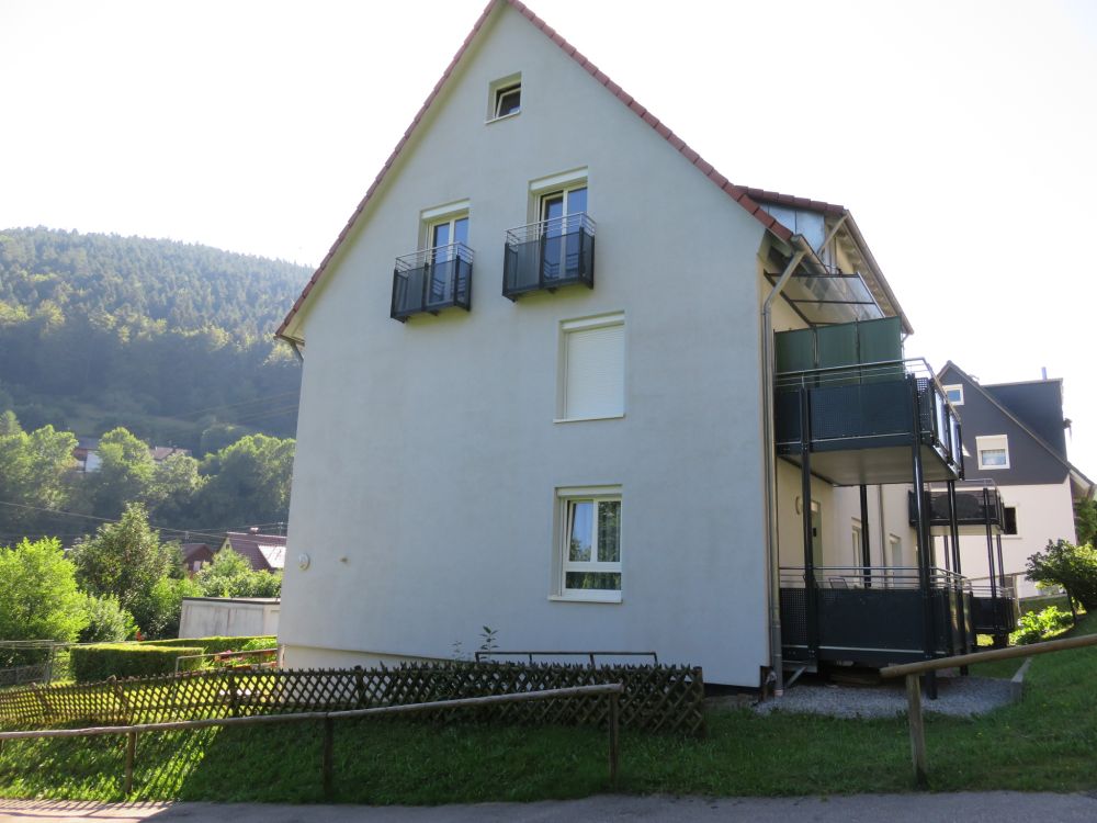 Charmante 3-Zimmer-Wohnung mit großer Terrasse - Foto 4