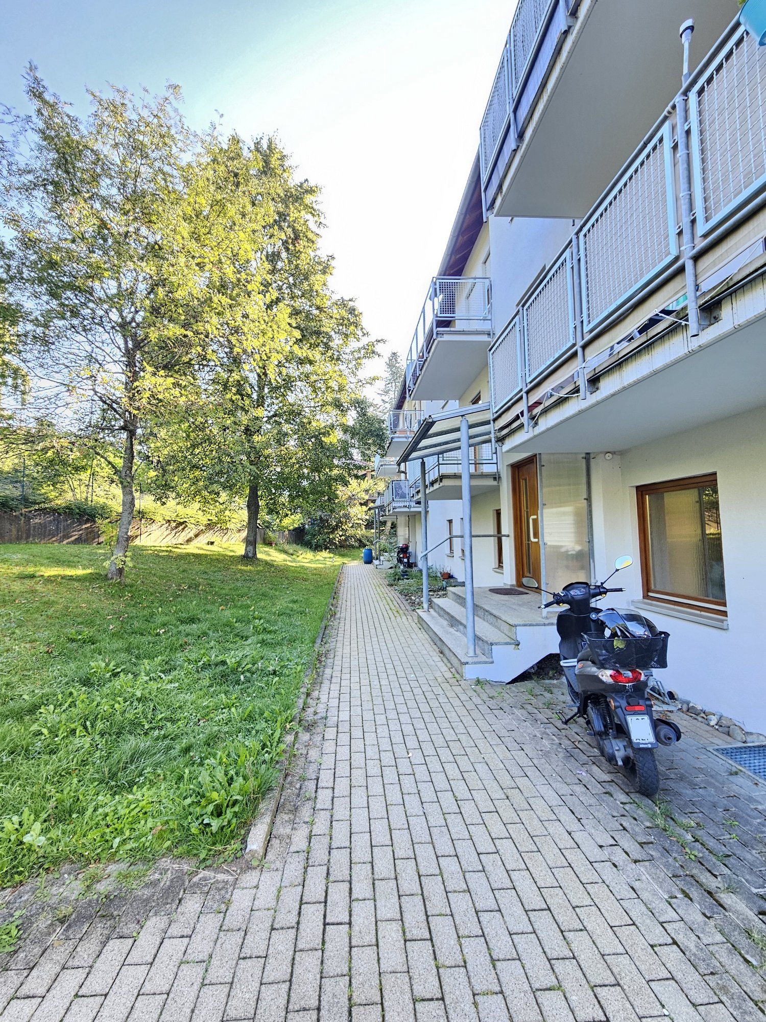 Eingangsbereich (außen)