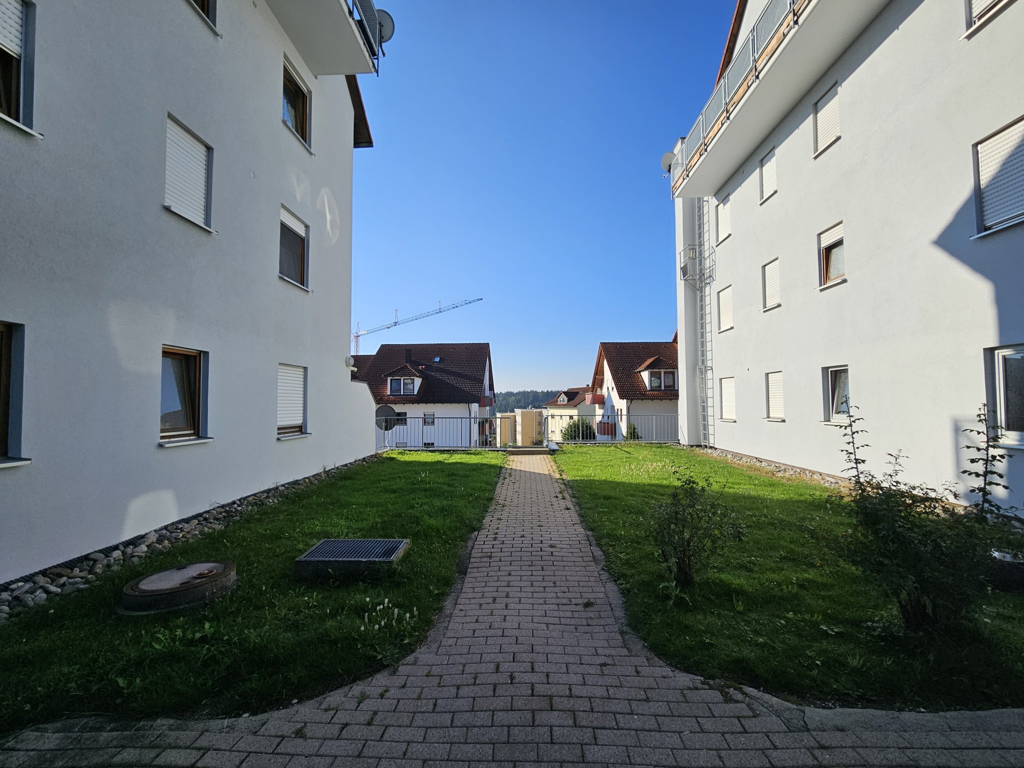 gepflegte Außenanlage