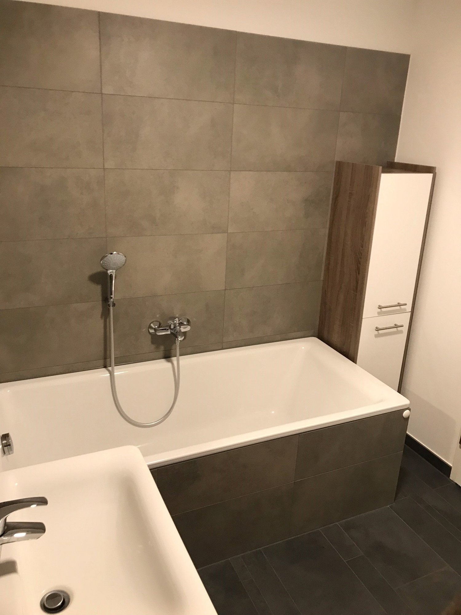 Badezimmer mit Badewanne