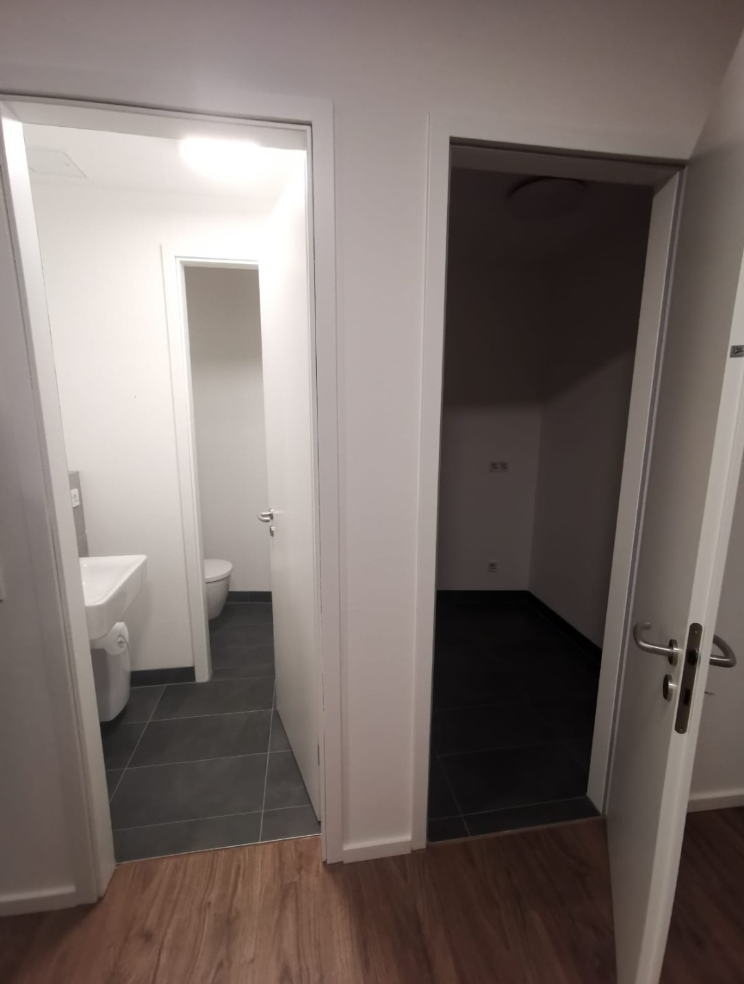 Toilette/Teeküche