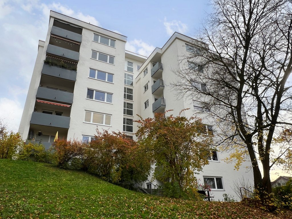 4-Zimmer-Wohnung mit zwei Balkonen – das ideale Zuhause im beliebten Tübingen!