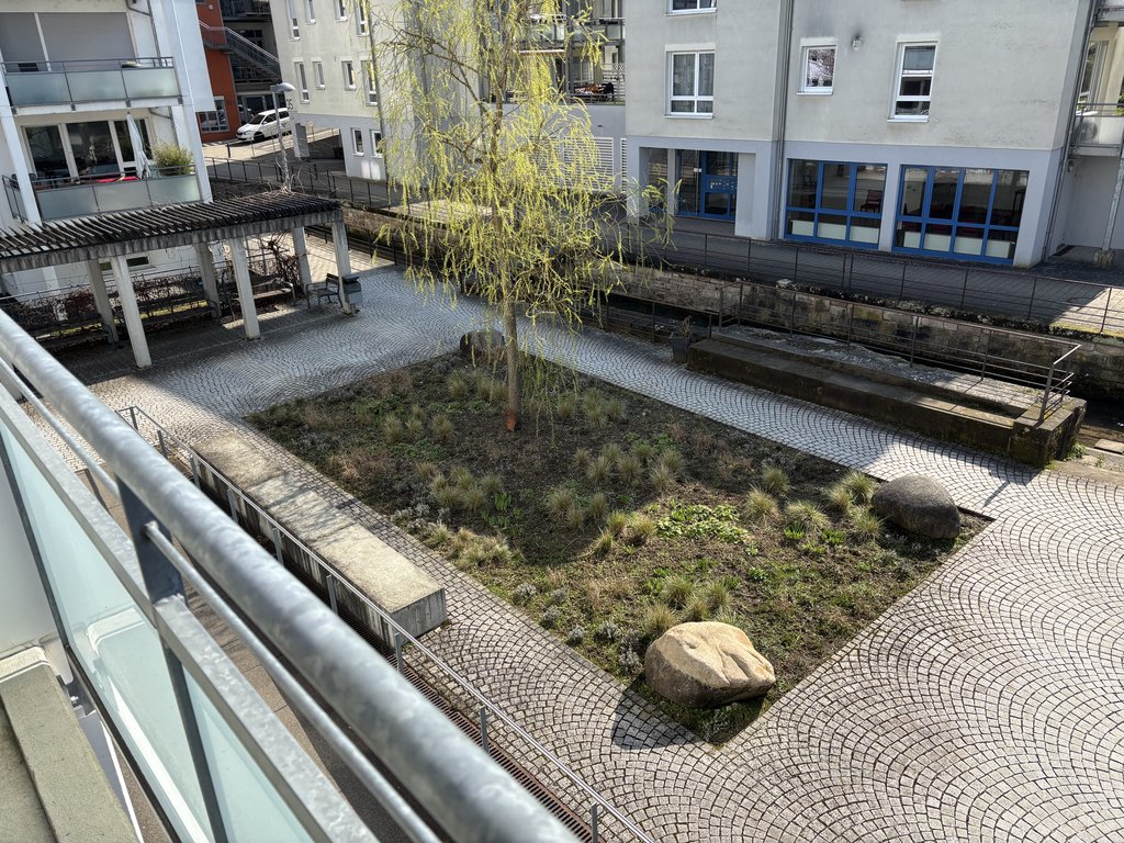 Aussicht vom Balkon in den Innenhof