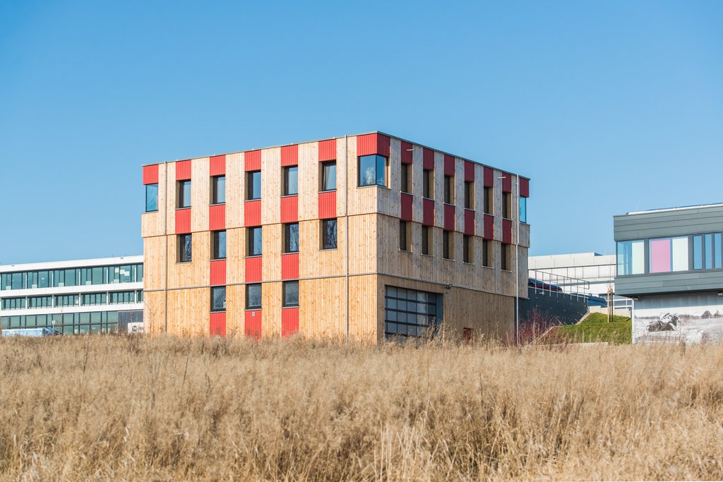Moderne Gewerberäume samt Lager mit vielseitigen Nutzungsmöglichkeiten in Reutlingen (Haus 1/1)
